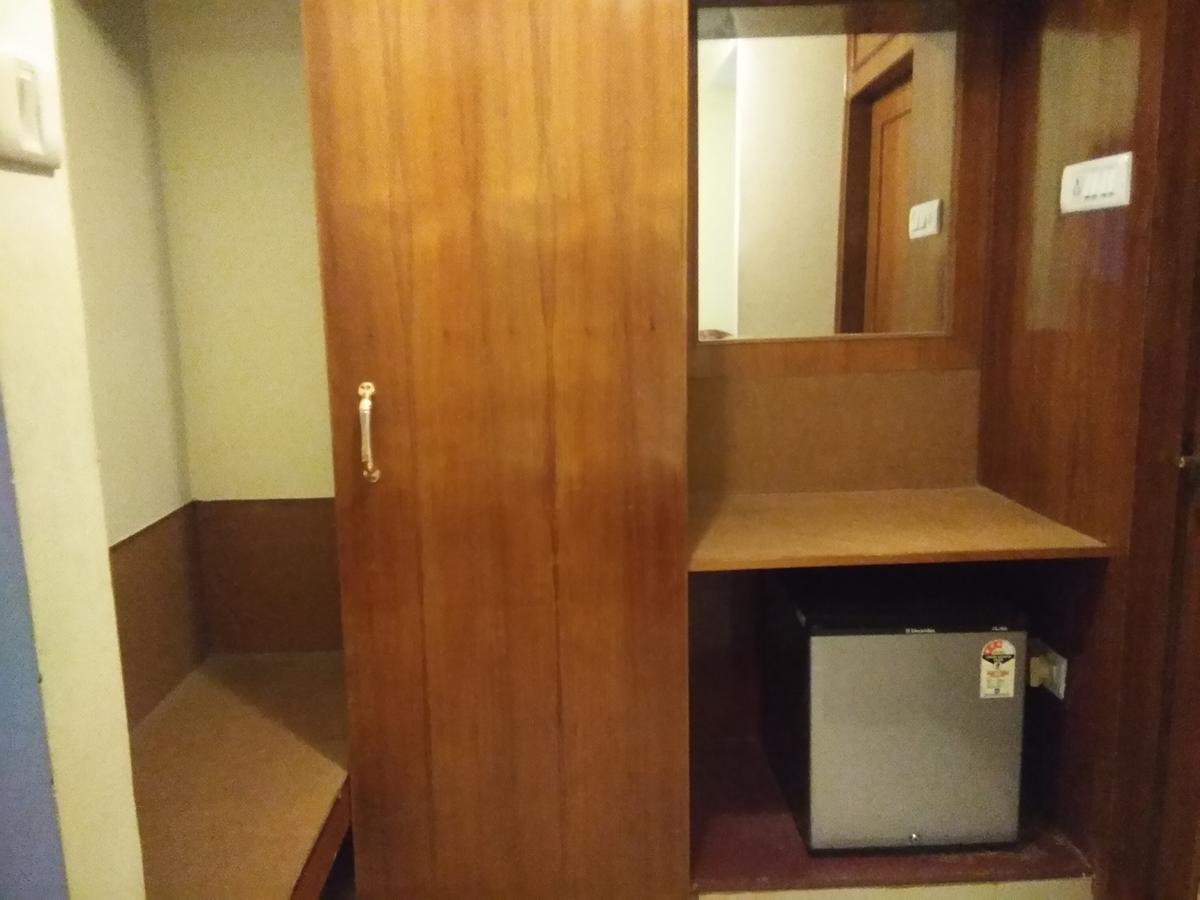 Hotel Pankaj トリバンドラム エクステリア 写真