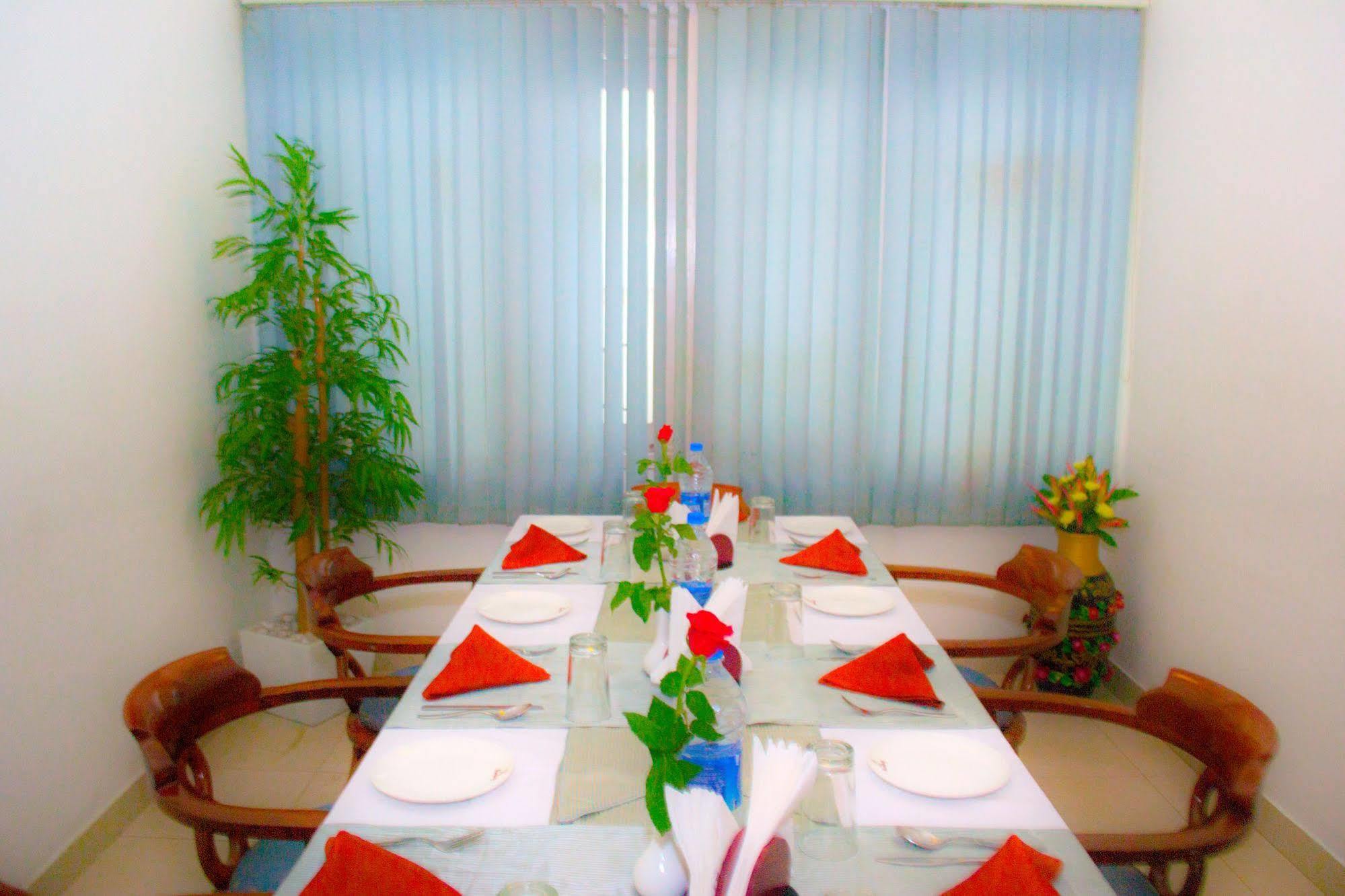 Hotel Pankaj トリバンドラム エクステリア 写真